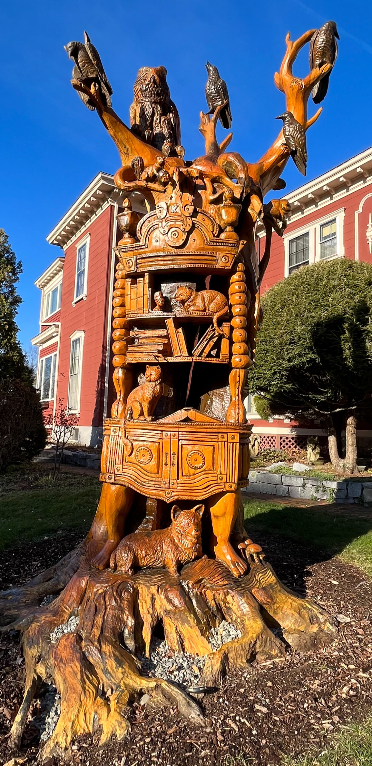 tree-sculpture-reduced